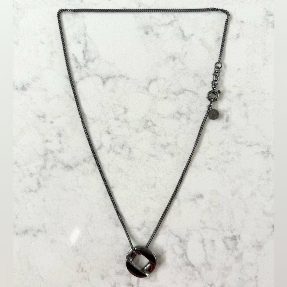 EUC Marc by Marc Jacobs pewter gunmetal silver chain pendant necklace 24-26 in